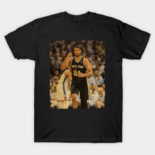 Tim Duncan - Vintage Design Of Basketball T-Shirt